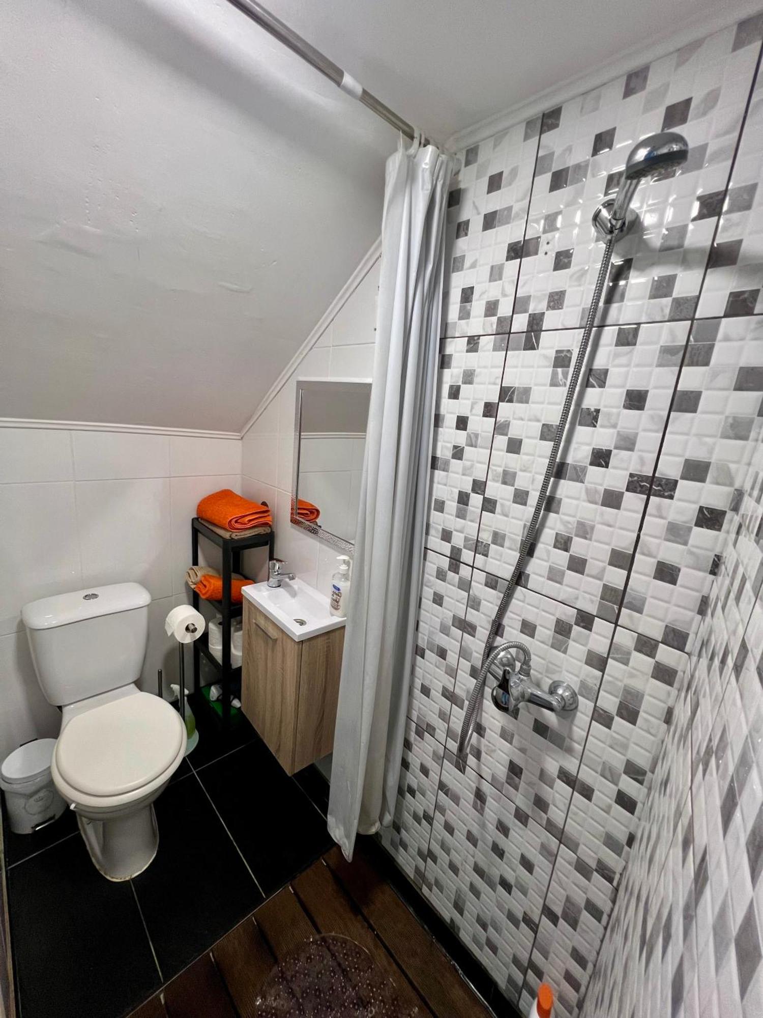 Anchor House Apartment กามารา ดิ โลบุช ภายนอก รูปภาพ
